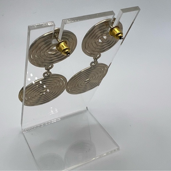 Gold Toned Hammered Spiral Earrings - Unmarked - Picture 2 of 5